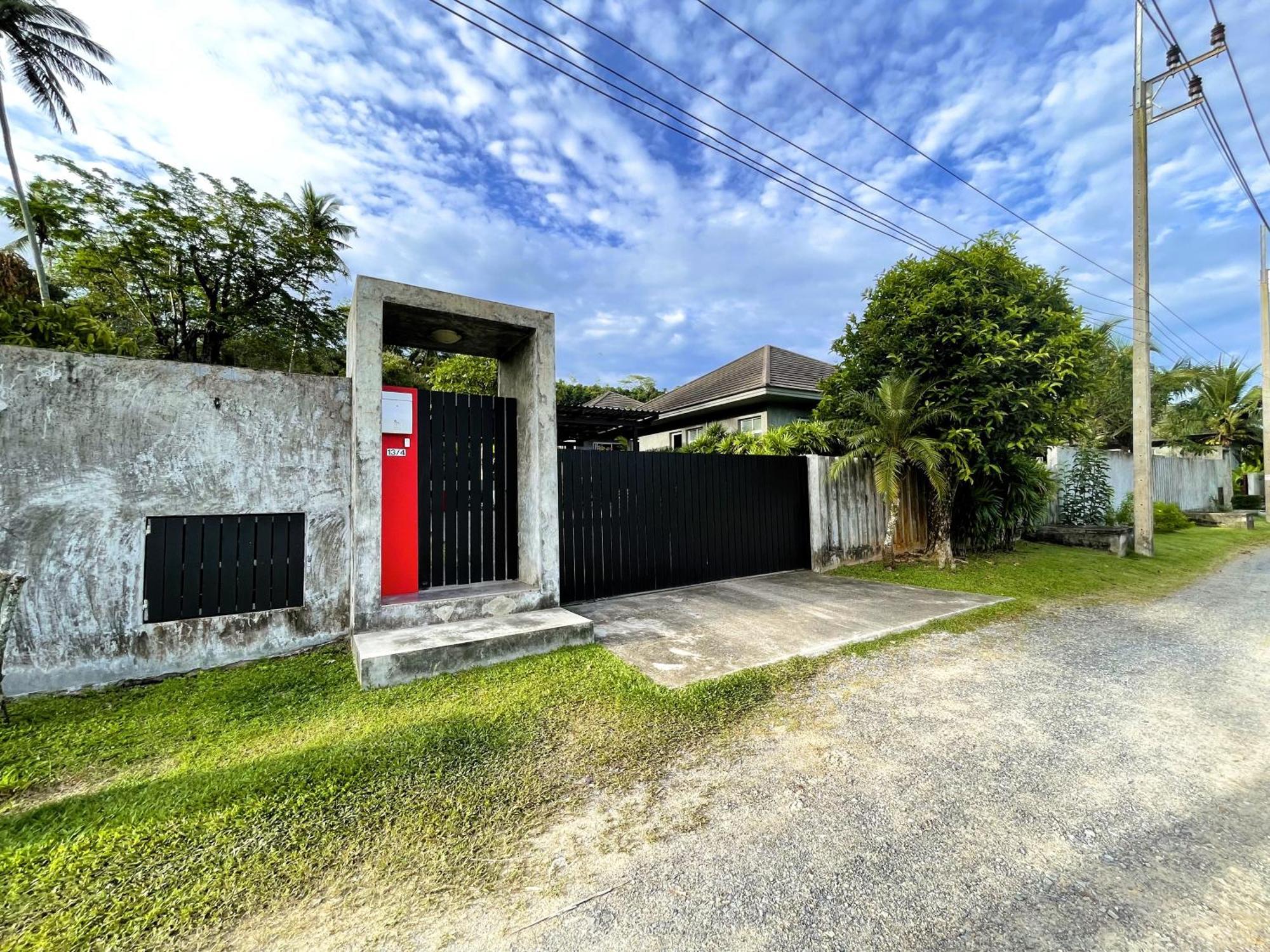 11 - Peaceful Escape On Naithon Villa *