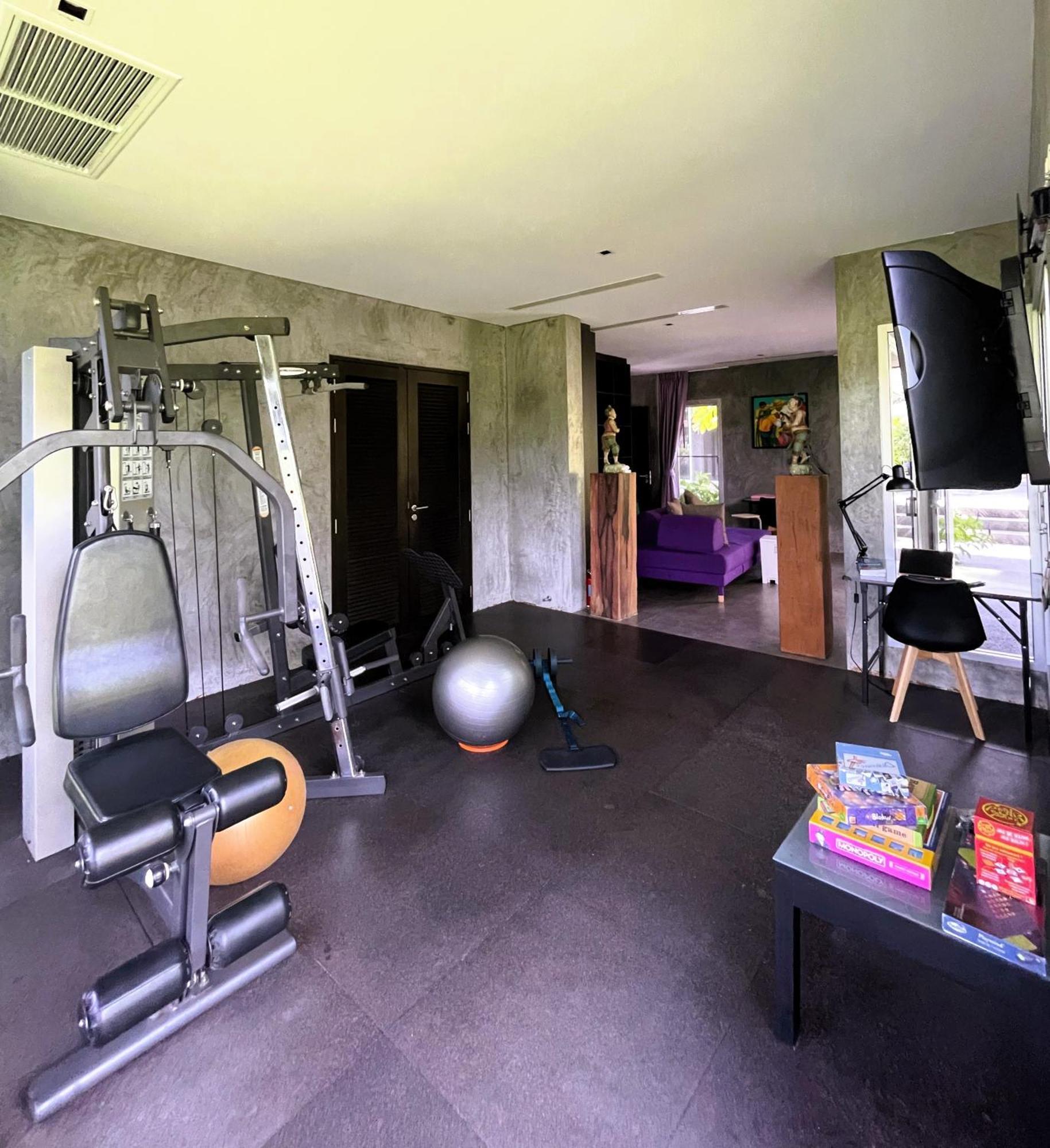 11 - Peaceful Escape On Naithon Villa *