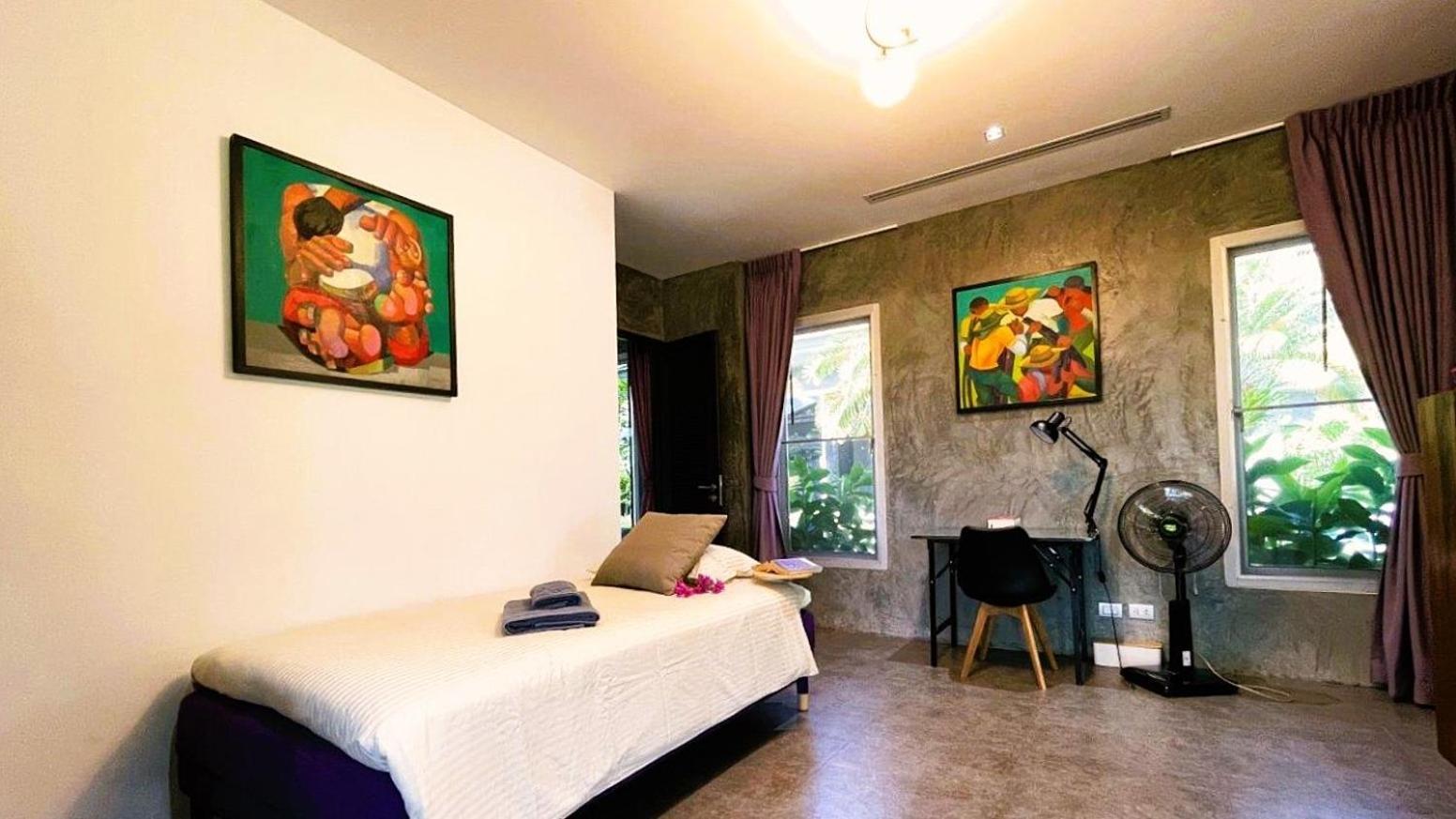 11 - Peaceful Escape On Naithon Villa *