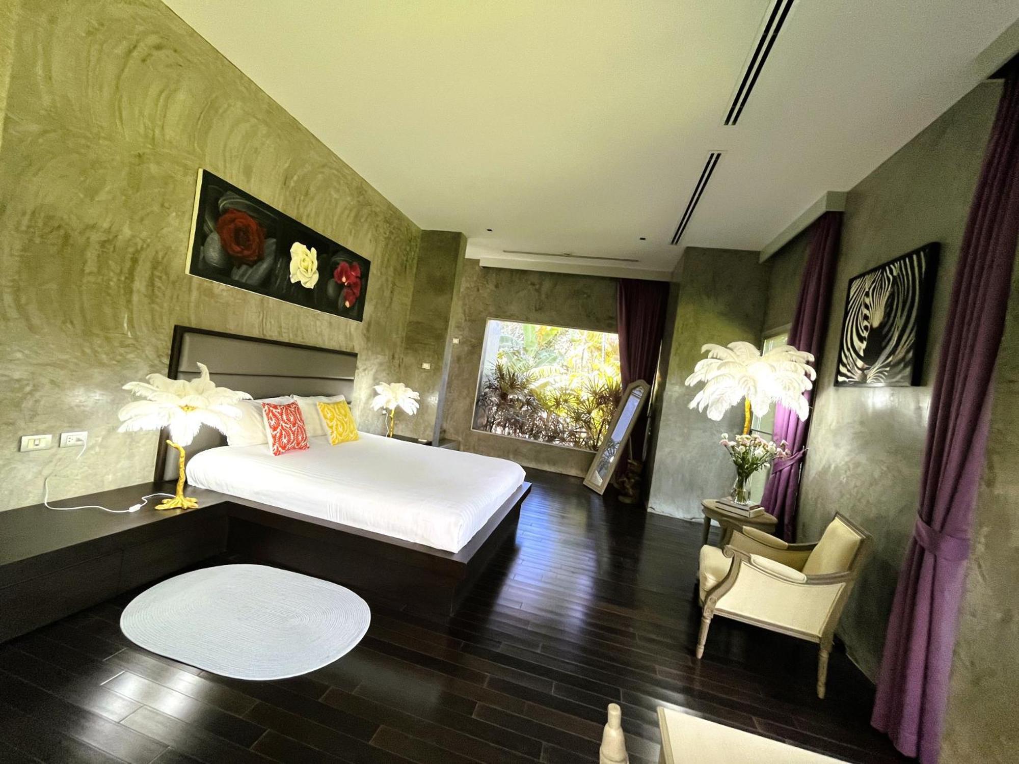 11 - Peaceful Escape On Naithon