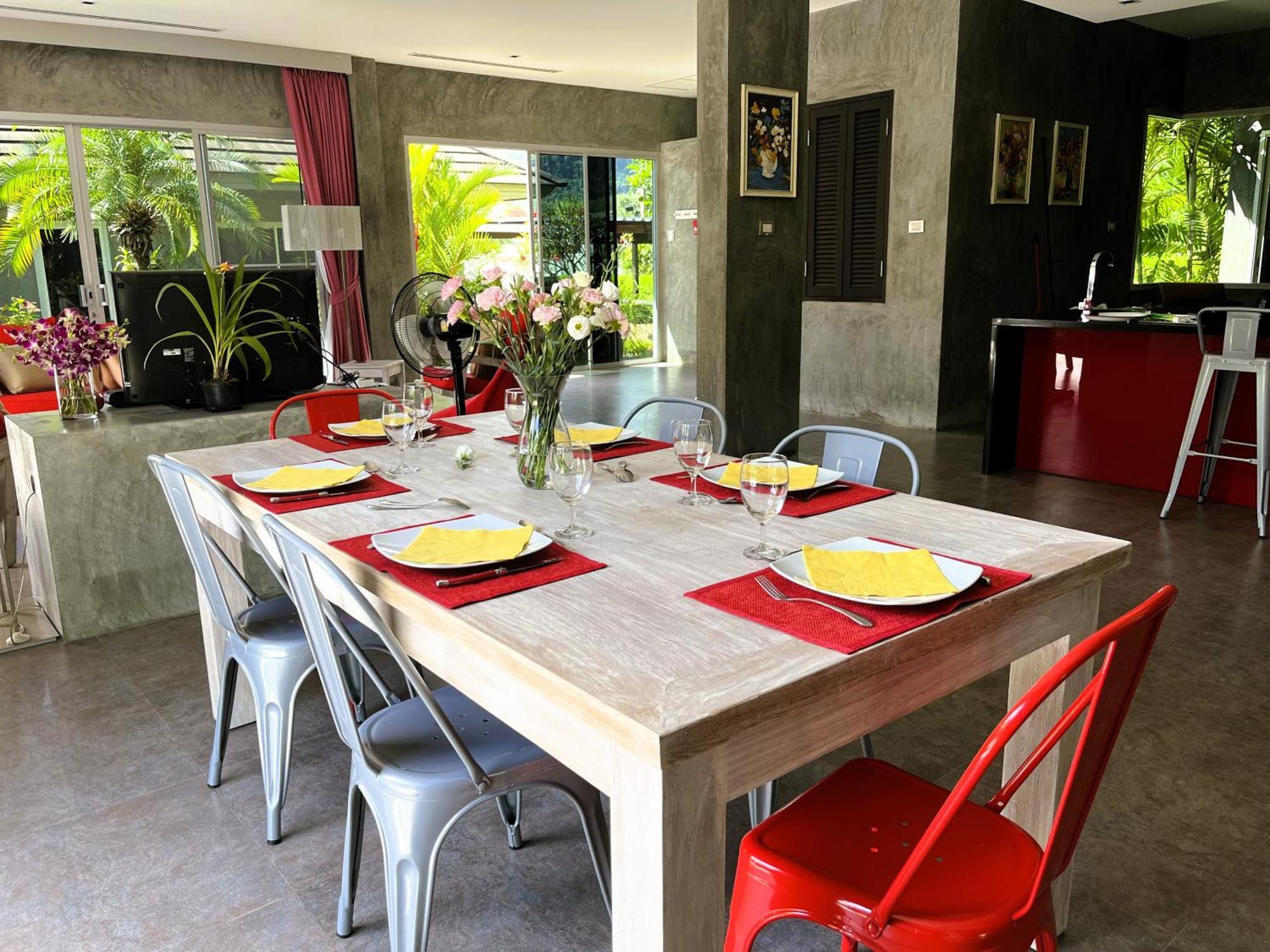 11 - Peaceful Escape On Naithon Villa